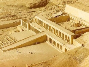 Świątynia Hatszepsut, Ian Lloyd, CC BY-SA 3.0